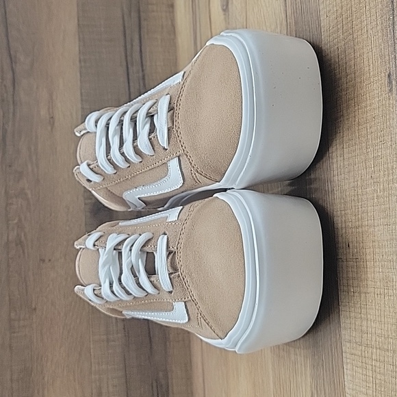 Van's old school Stackfo platform Brand new in the box authentic. - Picture 10 of 13